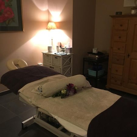 Chillann Bed & Breakfast Denderleeuw Екстериор снимка