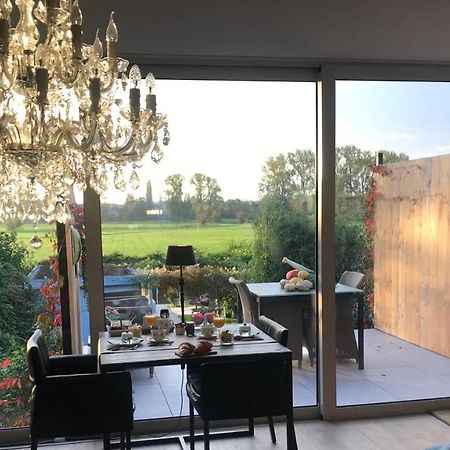 Chillann Bed & Breakfast Denderleeuw Екстериор снимка